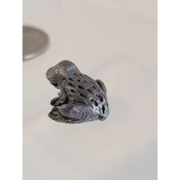 Vtg Michael Ricker? Bartlett Pewter Frog Miniature Figure Small 0.5" Size - Picture 4 of 7